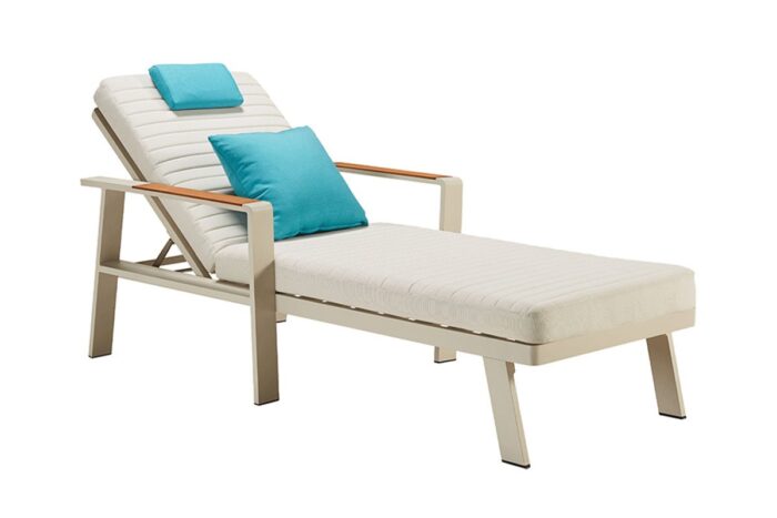 Bain de soleil chaise longue blanche haut de gamme NOFI