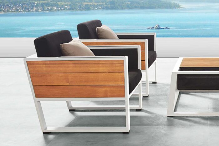 Deux fauteuils terrasse aluminium blanc et teck York