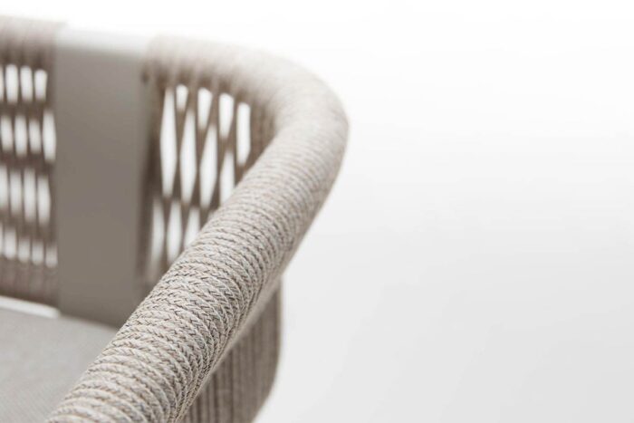 Détail tressage chaise Borromeo