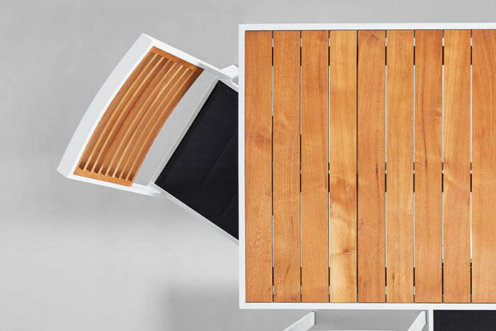 Détail table d'extérieur en teck York