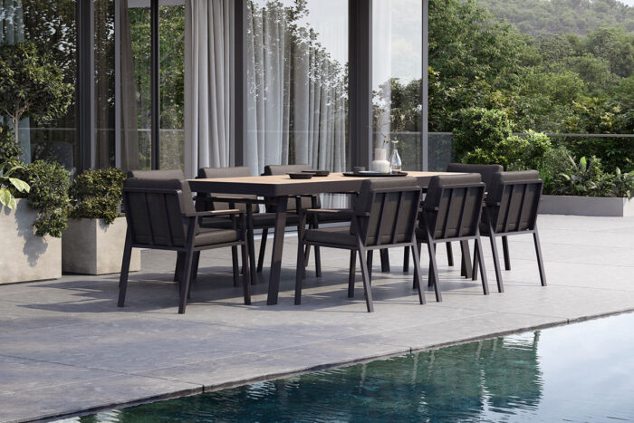 Ensemble table et chaises d'extérieur noir pour 8 personnes, collection Nofi.